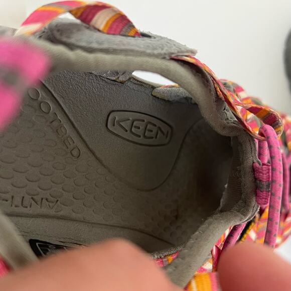 KEEN Women's Outdoor Water Sandals Size 6 Pink/Orange Ankle Straps Waterproof - Picture 13 of 14